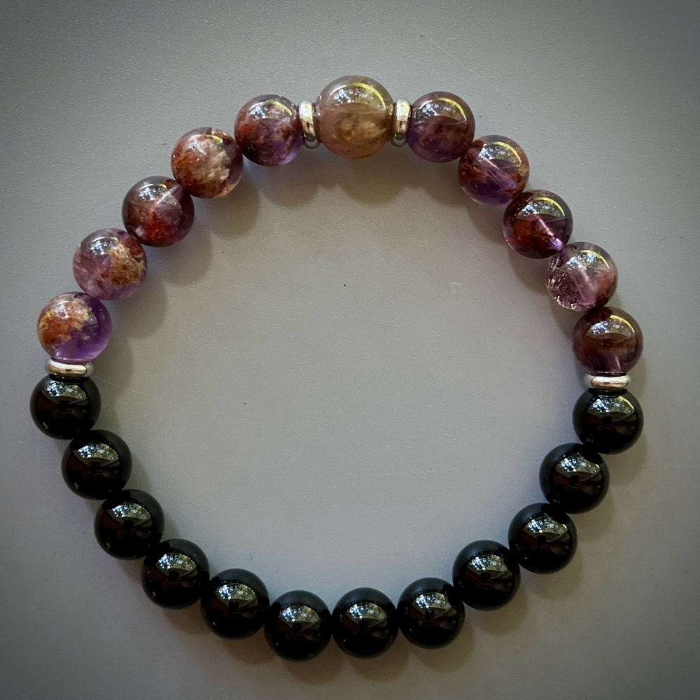 Amethyst Super 7 and Black Onyx Handcrafted Bead Bracelet - Picture 3 of 5